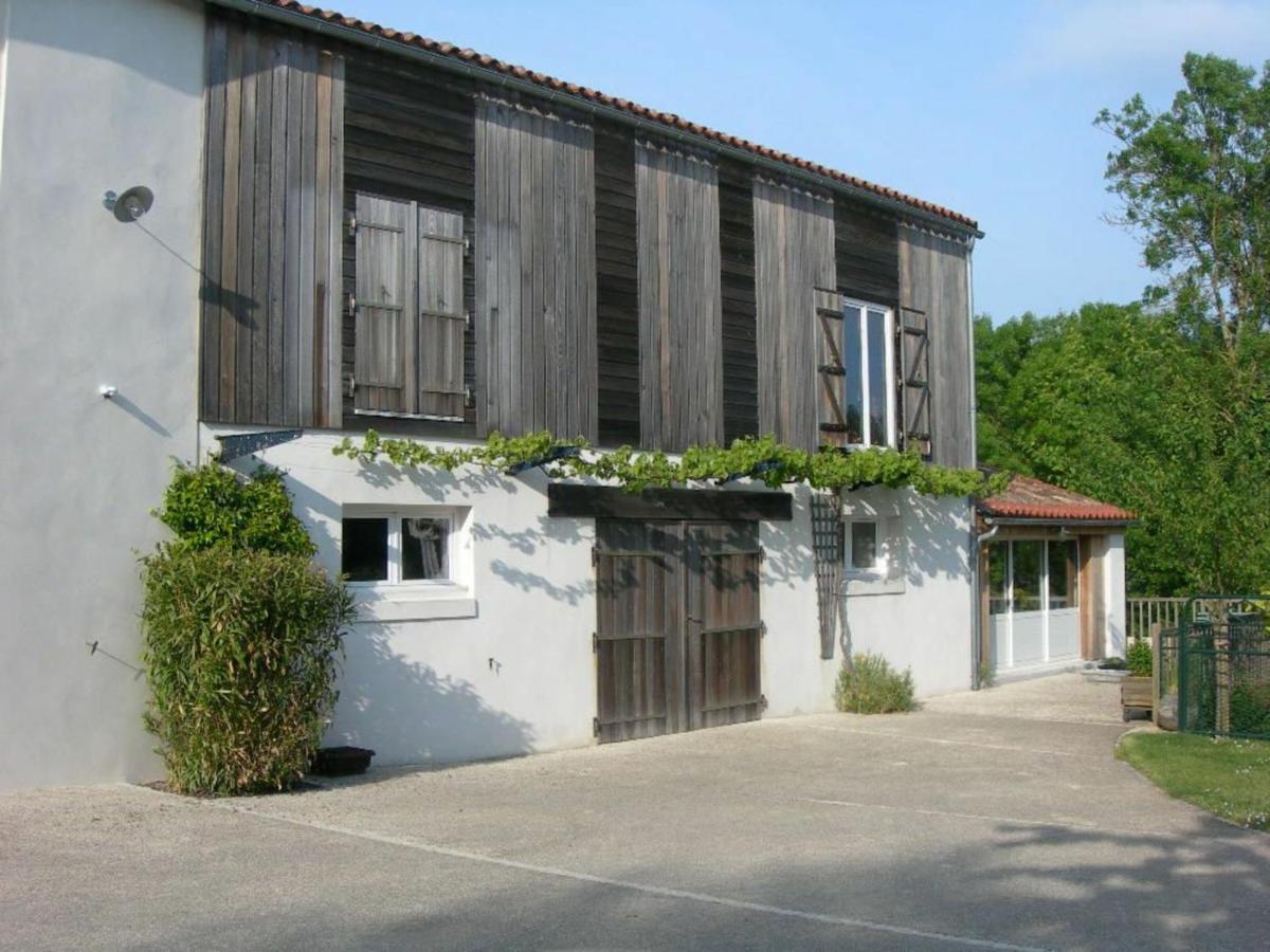 Gite Charmant Au Bord De L'Eau Avec Canoes, Terrasse Et Jardin A Damvix, Au Coeur Du Marais Poitevin. - Fr-1-426-354 Villa Eksteriør billede