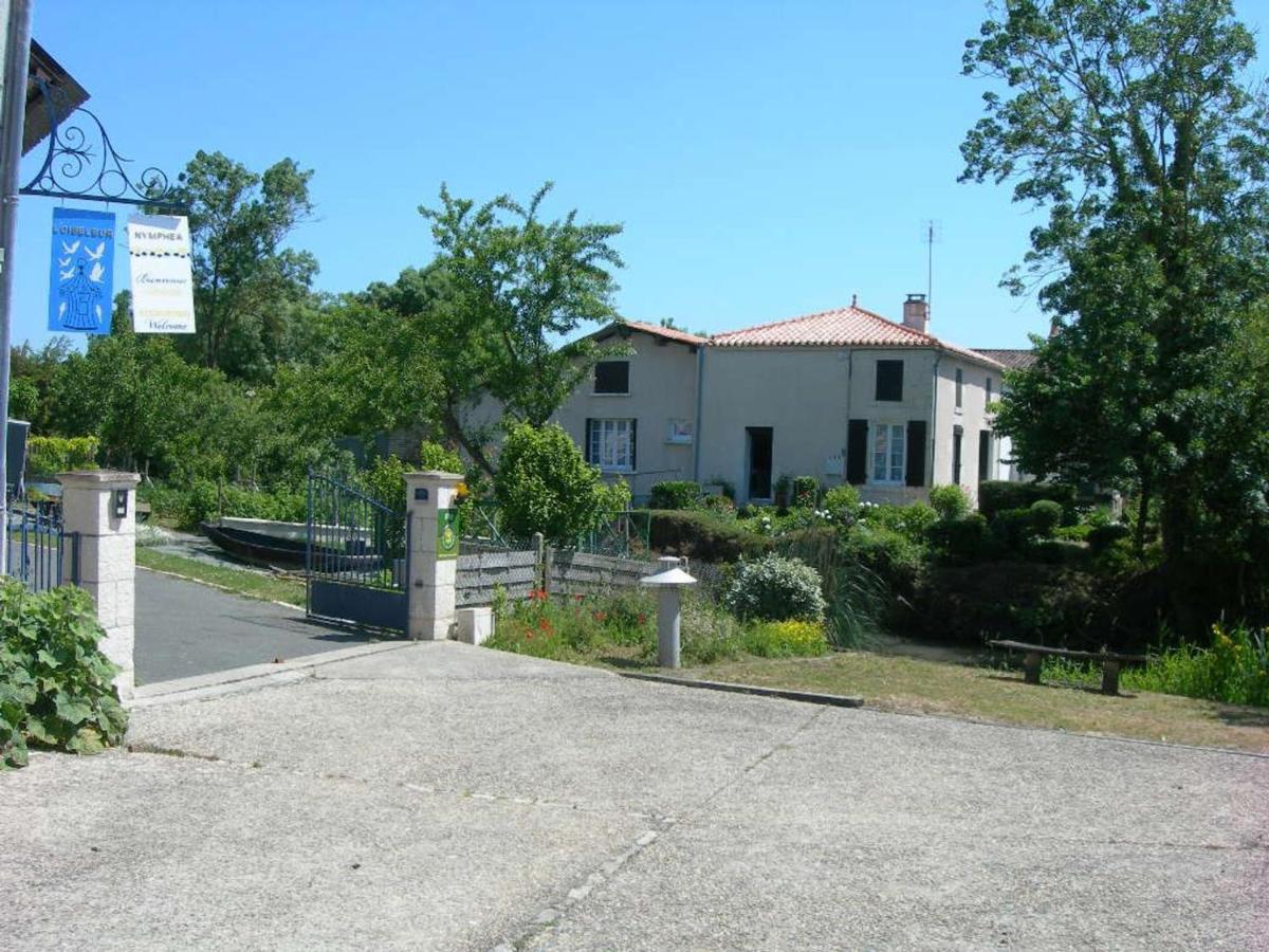 Gite Charmant Au Bord De L'Eau Avec Canoes, Terrasse Et Jardin A Damvix, Au Coeur Du Marais Poitevin. - Fr-1-426-354 Villa Eksteriør billede