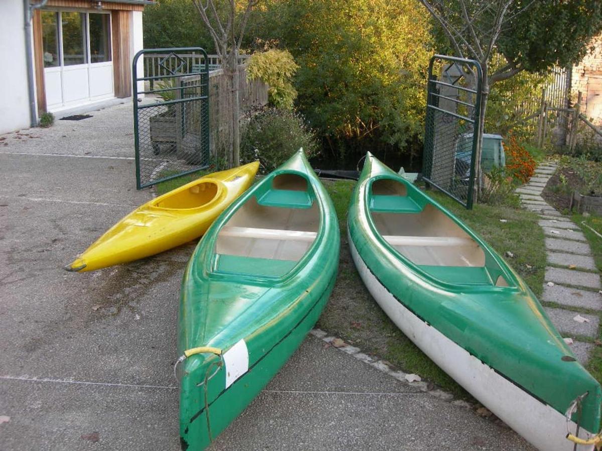 Gite Charmant Au Bord De L'Eau Avec Canoes, Terrasse Et Jardin A Damvix, Au Coeur Du Marais Poitevin. - Fr-1-426-354 Villa Eksteriør billede